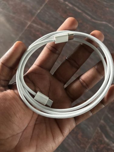High Speed USB-C to C MFi Certified Nylon-braided Cable for iPhone/Mac (with Fast Charging) photo review
