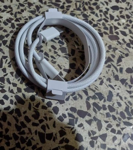 High Speed USB-C to C MFi Certified Nylon-braided Cable for iPhone/Mac (with Fast Charging) photo review